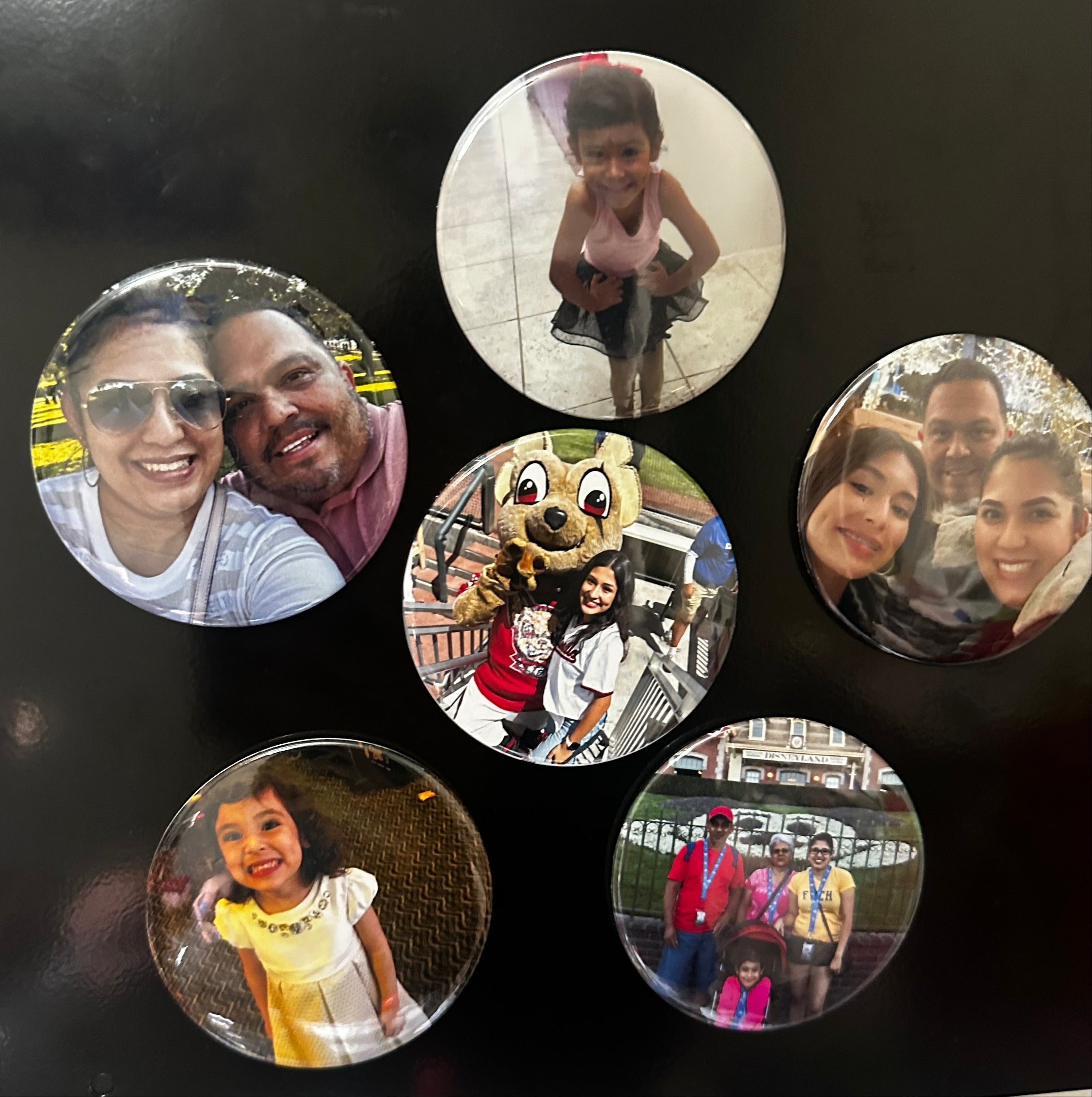 Round 50 Pack magnets